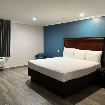 Super 8 by Wyndham Mesa Downtown Near Convention Center