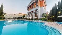 Azz Merida Medea - Pools
