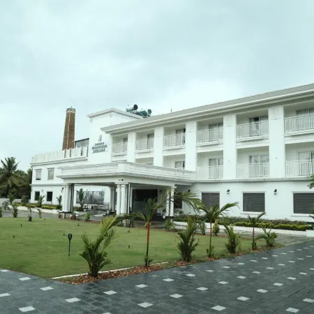 Mariyalayam Munroe Island Residency