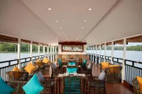 Houseboats by Dae - Watersports, Bird Watching & Sunset Cruises - อ่างจากุชชี่