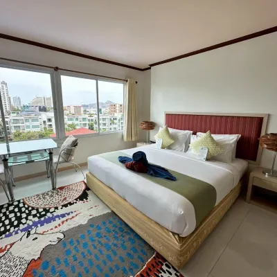 Thipurai Beach Hotel Отели рядом с достопримечательностью «Провинциальное министерство электричества»