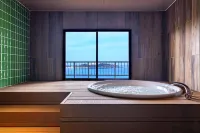 TWIN-LINE HOTEL YANBARU OKINAWA JAPAN - Hot Tub