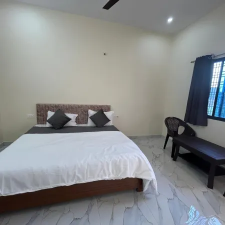 Hotel Pampa Sarovar