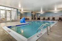 Holiday Inn Express Bettendorf - Davenport NE by IHG - Pools