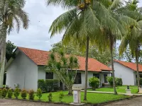 Sanghyang Indah Spa Resort - parkir