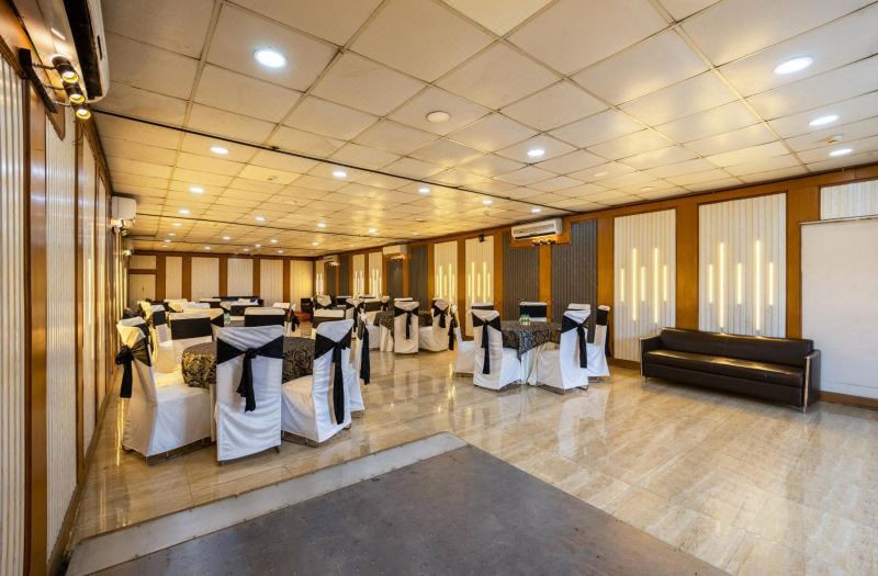 Hotel Arch Plaza at Yashobhoomi by Arch Group