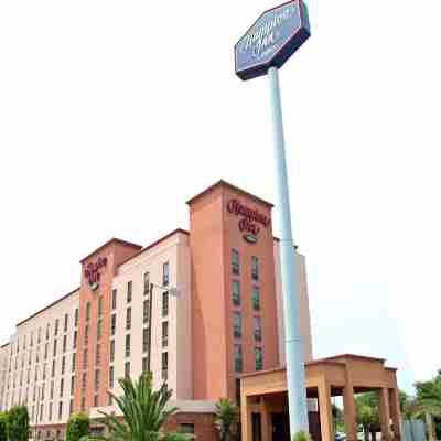 Hampton by Hilton Saltillo Hotel Exterior