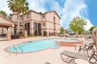 Holiday Inn Express & Suites Lake Charles Hotels in Iowa