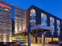Hampton by Hilton Warsaw Airport Hotels near Okecie
