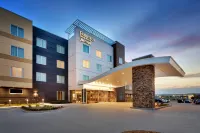 Fairfield Inn & Suites Springfield North Hoteles cerca de Pythian Castle