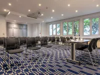 Hôtel Mercure Paris Saint-Cloud Hippodrome Hotels in Saint-Cloud