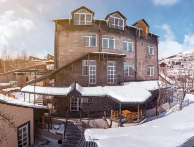 Popock Tsaghkadzor Hotel a 