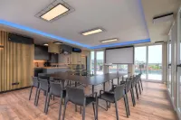 Oasis Appart - Wohnen in Dresden - Netflix - Tiefgarage - Dachterrasse