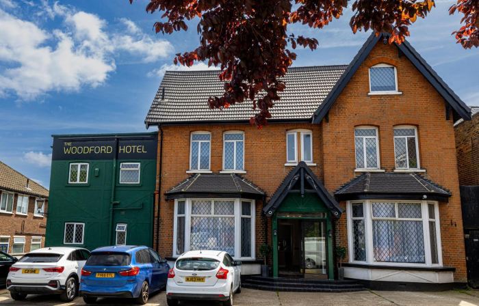 Woodford Hotel