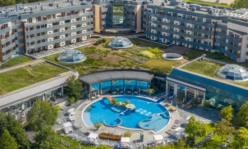 斯利普特温泉酒店