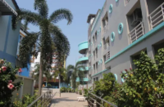 Lomsabai Apartments