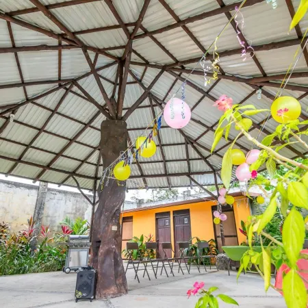 Aunty Arenal Lodge