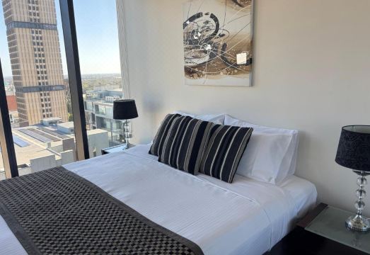 런들 몰 인근 숙소 내부