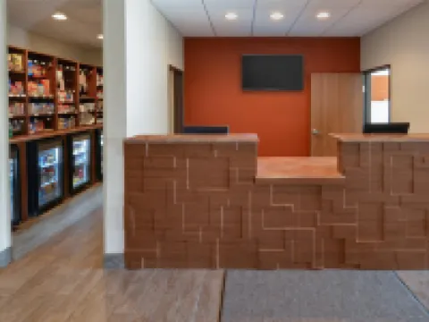 鹽湖城I-215-西谷市我家酒店 西谷市酒店