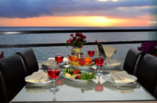 Hotel Sunday Beach Hotels in Kadinlar Denizi Mahallesi