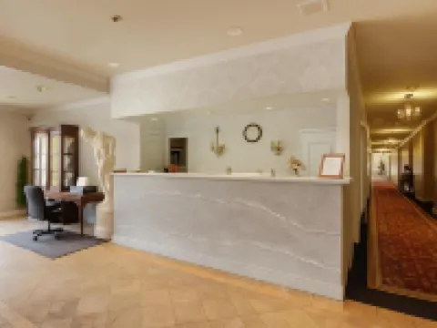 Carlyle Hotel Hotels in Campbell