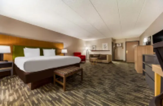 Wingate by Wyndham Lincoln Airport East