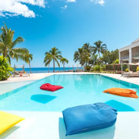 Cook's Bay Hotel & Suites