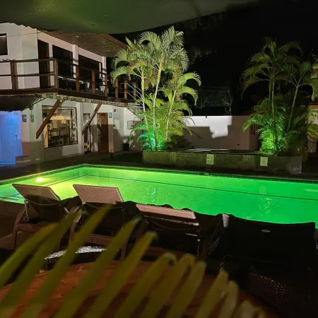 Parrot Resort Moalboal