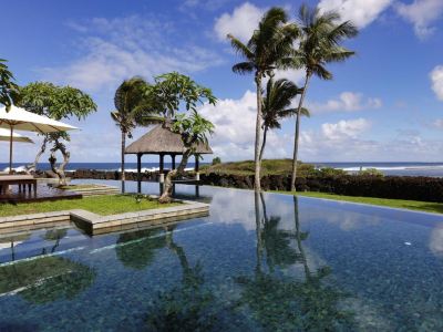 Shanti Maurice Resort & Spa