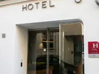 Hotel Odyssey Hotels near 1st arr.