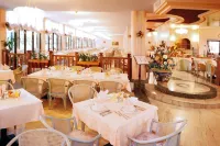 Park Hotel Oasi - breakfast