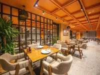 Azure Inn Hotel Hotels in Saranda
