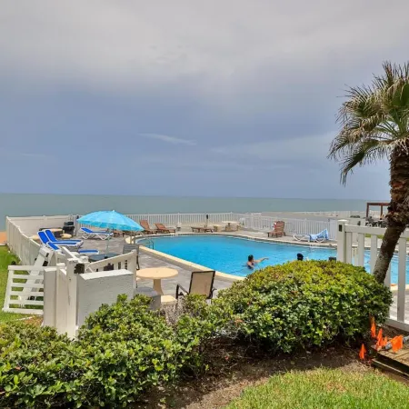 Driftwood Resort