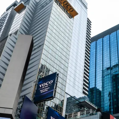voco TIMES SQUARE - BROADWAY by IHG Các khách sạn gần Trung tâm Rockefeller