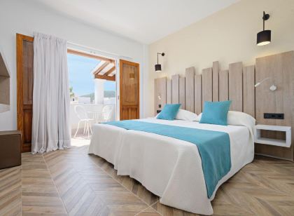 azuLine Apartamentos Can Sansó
