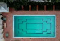 Hotel Hilltop Palace - ที่มีสระว่ายน้ำ