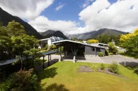 Scenic Hotel Franz Josef Glacier Hotels in 