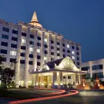 Mida Grande Hotel Dhavaravati Nakhon Pathom - parking