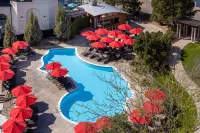 Delta Hotels Grand Okanagan Resort - Uima-altaat