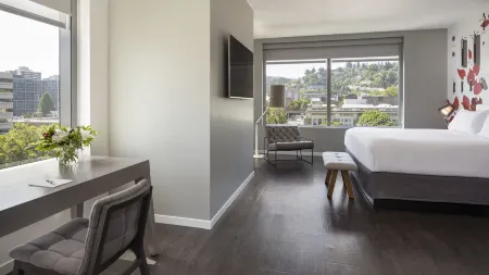 Hotel Vance, Portland, a Tribute Portfolio Hotel Отели рядом с достопримечательностью «The Old Church»