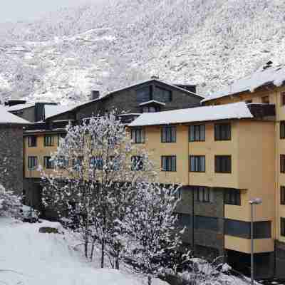 Apartaments Del Meligar Hotel Exterior