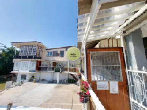 Hello Sunshine Hotels near Wat Lokaya Sutharam