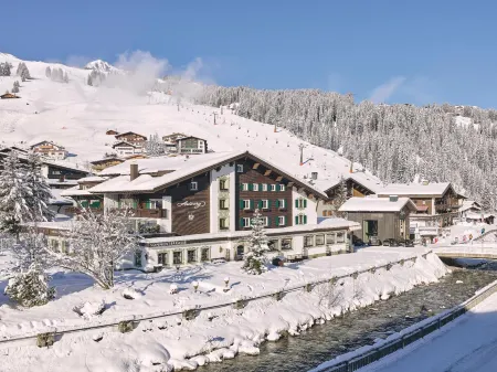 Hotel Arlberg Lech