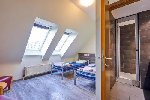Auberge de Jeunesse Génération Europe - Youth Hostel - Auberges de jeunesse