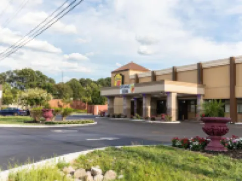 Super 8 by Wyndham Goldsboro Hotels in Wayne County