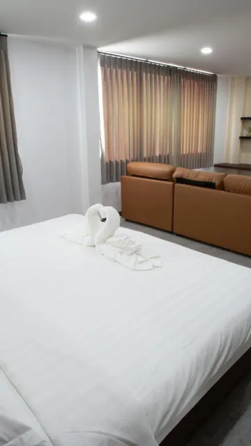 ห้องสวีทเตียงคิงไซส์พร้อมโซฟาเบด