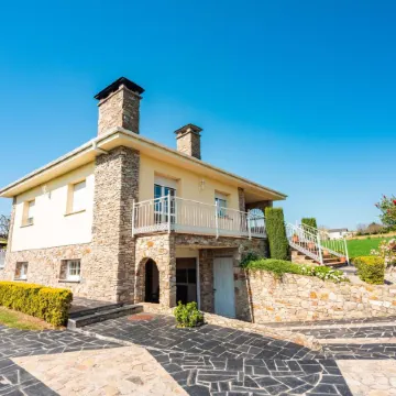 Apartamentos Rurales "La Torre" y "El Pielago"