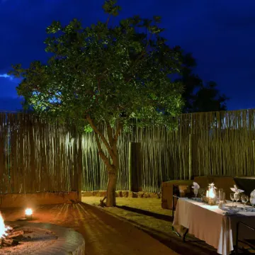Zwahili Private Game Lodge & Spa