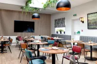 더 클라렌스 가든스 호텔, BW 시그니처 컬렉션