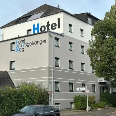 Hotel Am Vogelsanger Weg Hotels near Mörsenbroich